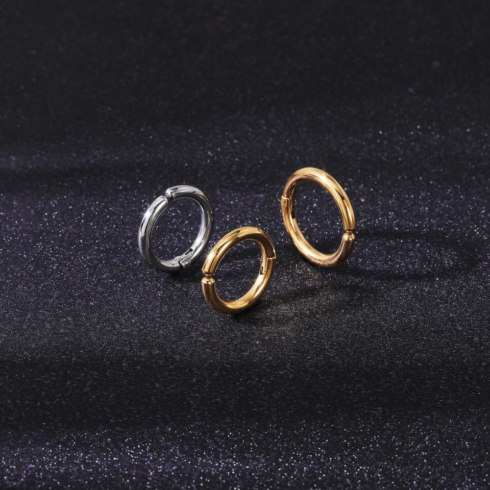 1 Pasang Anting Bulat Kecil Lapis Emas Bahan Stainless Steel Ukuran 10 / 12 / 14mm