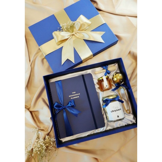 

Hampers Kado Cewek Pacar Istri Birthday Gift Woman Planner