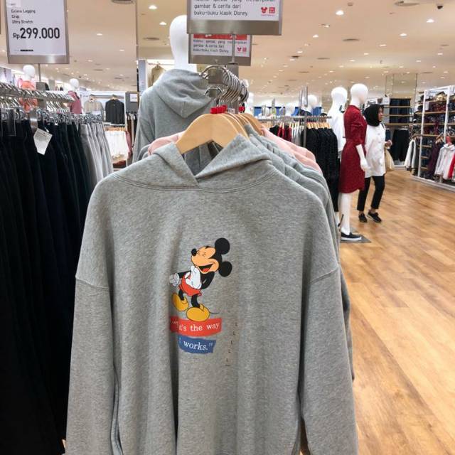 Jastip sweater hoodie disney uniqlo