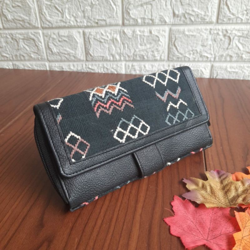 ALIT DOMPET ETNIK, DOMPET TENUN ASLI NTT, DOMPET ETNIK WANITA, DOMPET HANDMADE, DOMPET KULIT ASLI