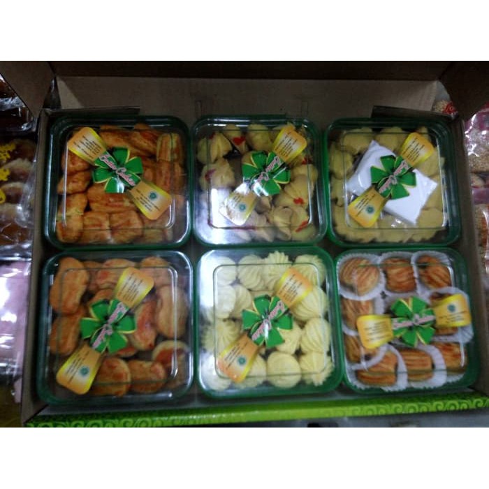 

Paket lebaran THR kue lebaran