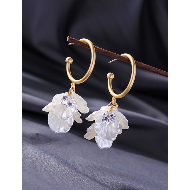 LRC Anting Tusuk Fashion Flower Earrings Zircon Red Acrylic Flower Earrings D44967