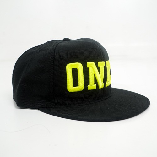 

ONIC Snapback + Keychain Bundle
