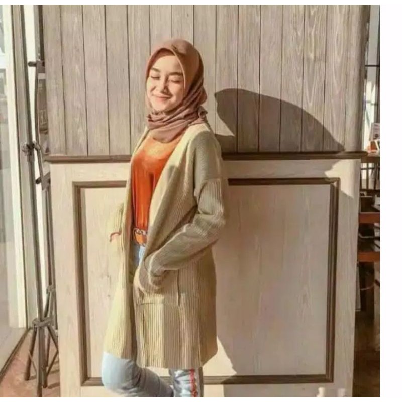 Long Cardi CARDI RAJUT VEGA CARDI BELLE CARDY LIZZY CARDY LONG CARDI AGATA LONG CARDI RAJUT LONG CARDIGAN RAJUT PANJANG OUTER RAJUT JUBAH RAJUT CARDI LONG RAJUT CARDI LONG RAJUT PREMIUM Cardi Panjang Cardi Oversize Loocy Cardi Cardigan Rajut-Cream
