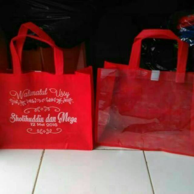 

Tas promo kombinasi mika+ sablon ( uk. 23x23 lbr 22 cm )