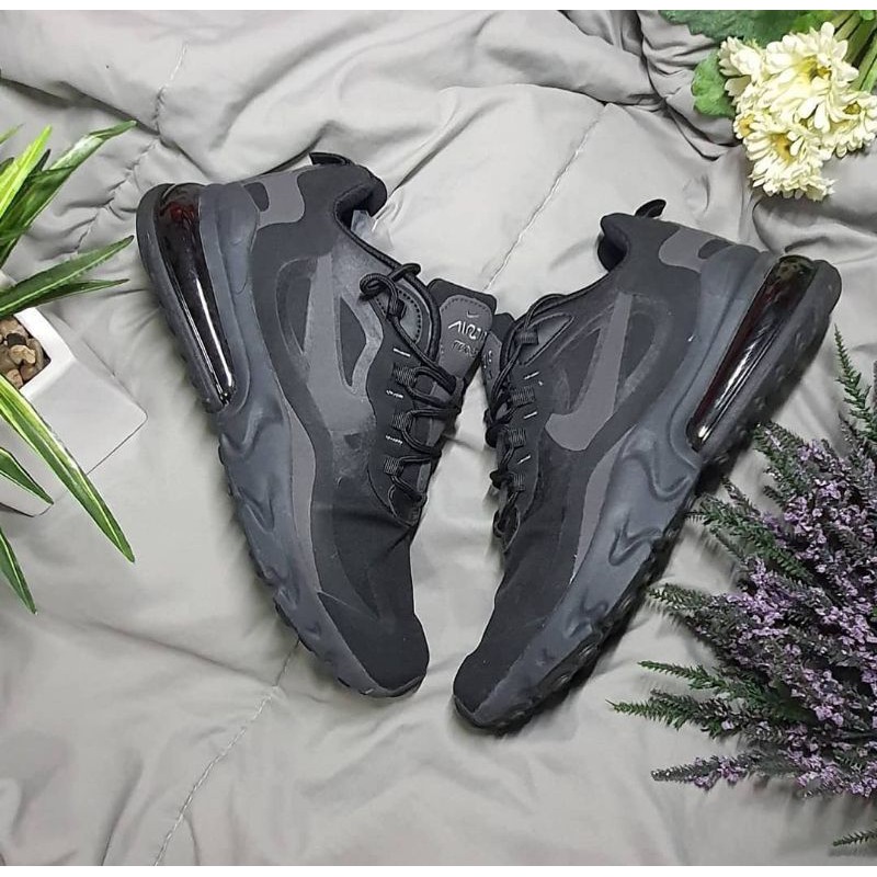 air max 270 react triple black