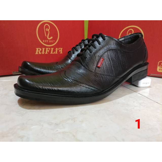 Sepatu pantofel PDH pria formal bahan kulit asli