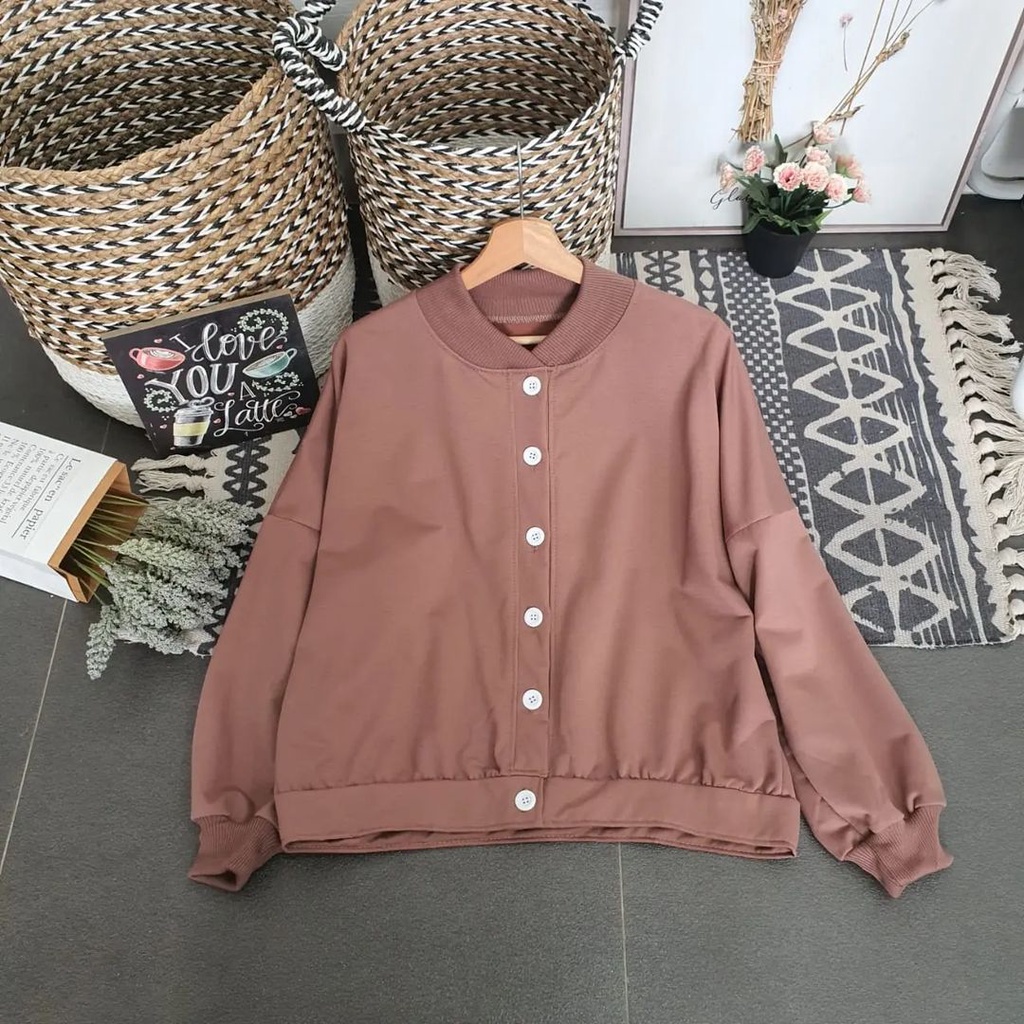 CHLOE BUTTON SWEATER / SWATER WANITA REMAJA TERBARU / SWEATER KEKINIAN / SWEATER BAHAN COTTON FLEECE TEBAL / SWEATER QUALITY DISTRO / OOTD WANITA TERBARU / SWEATER TERABRU / SWEATER OOTD HIJAB TERBARU / SWEATER ATASAN WANITA TERBARU