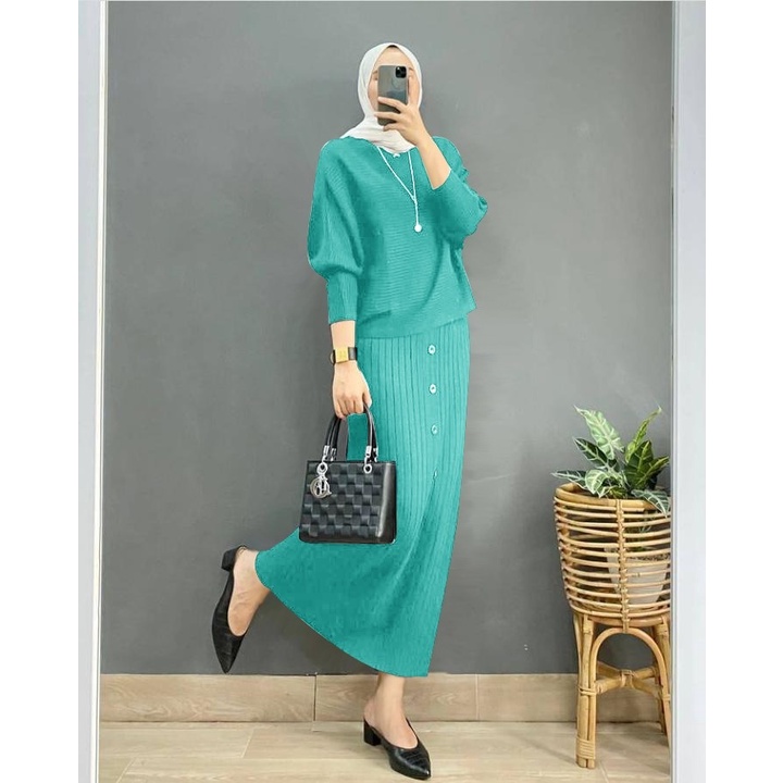 Setelan Rok Knit Jumbo Anya/Fashion Wanita/Setelan Rok Rajut/Knit