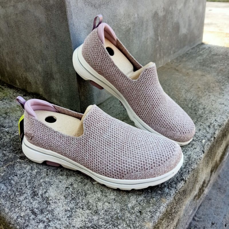 SKECHERS 124162/MVE SIZE 38,5