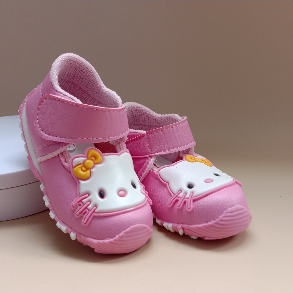 Sepatu bayi bunyi anak perempuan usia 1-3 tahun / sepatu bayi murah / sepatu anak casual keren-pita