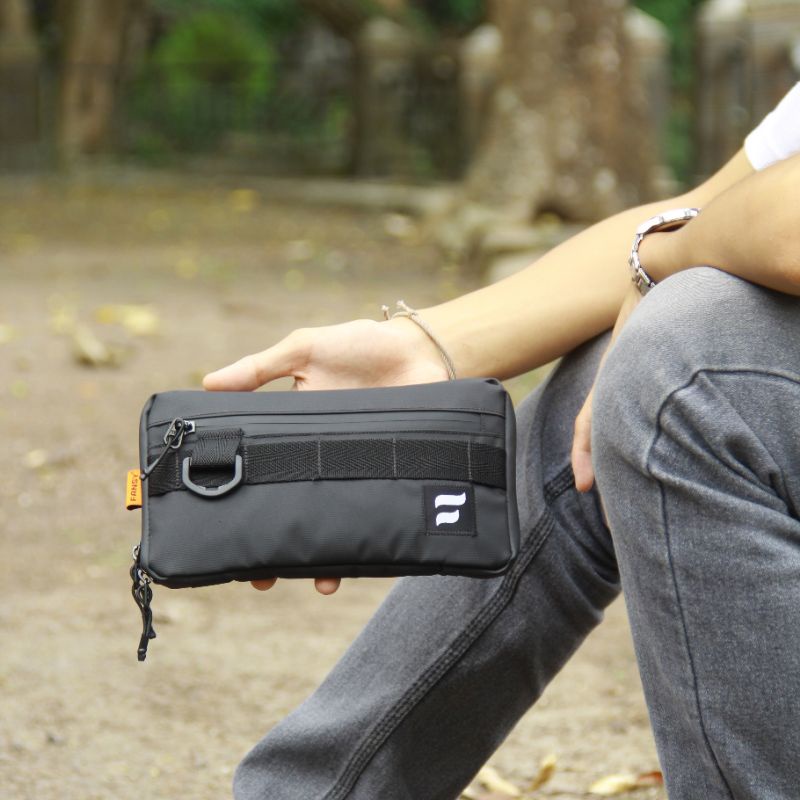 Clutch pria multifungsi pouchbag Fansy Flimsy 4 in 1