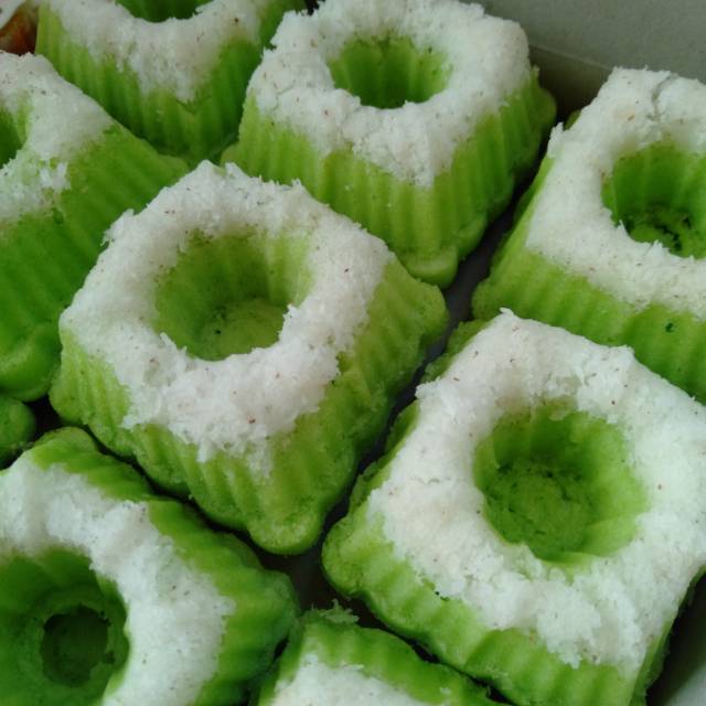 

Putu ayu/kue basah