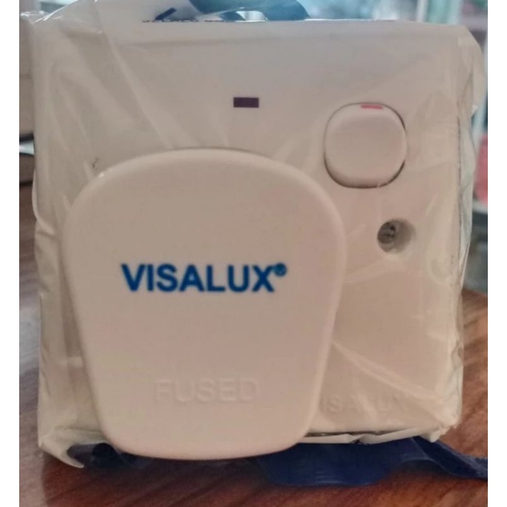 Stop Kontak AC Visalux 1 Set Ber SNI
