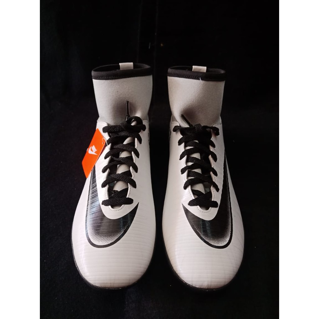 SEPATU BALL MERCURIALX