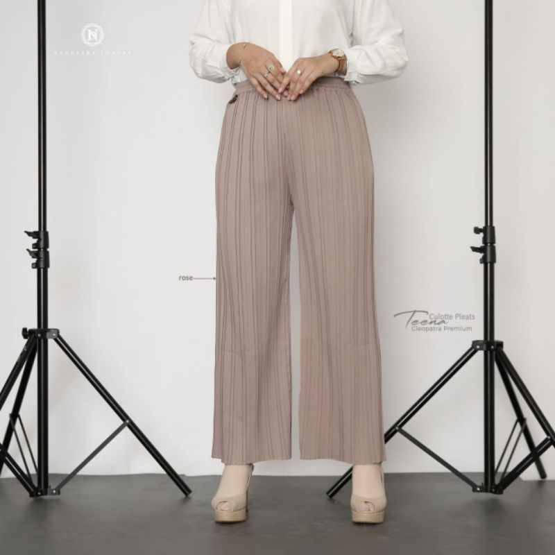 Kulot Pleats by Nadheera Luxury