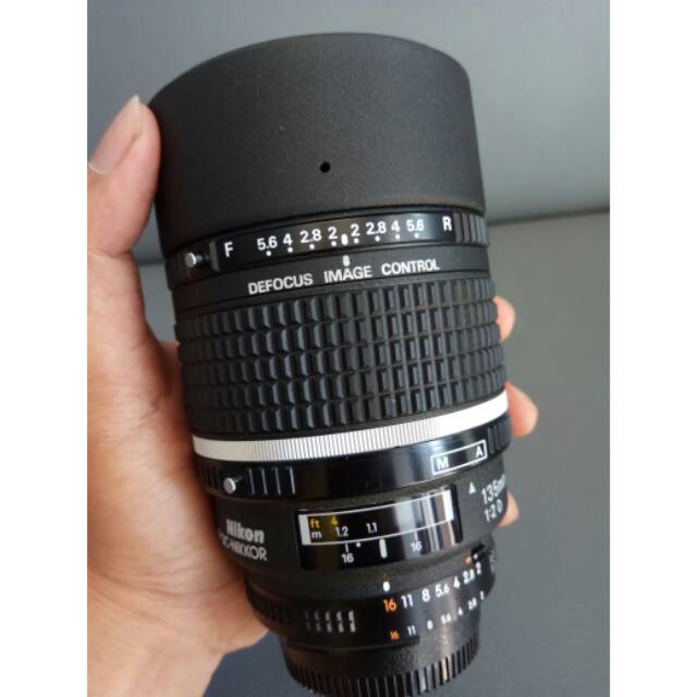 NIKON 135 MM f2 DC