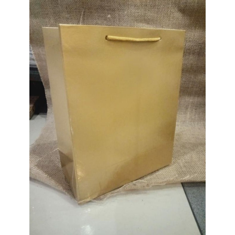

paper bag buku gold isi 12 pcs bahan tebal terlaris dan termurah