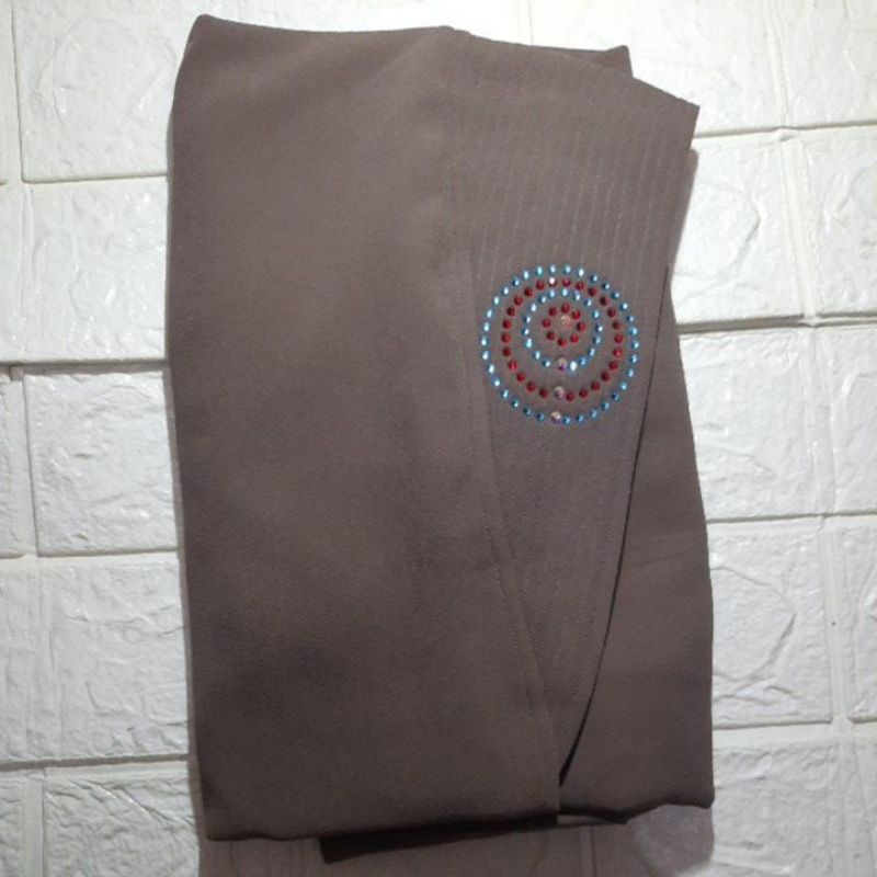 Thewa//Khimar Andara Standar Ori Thewa-Coklat tanah tua