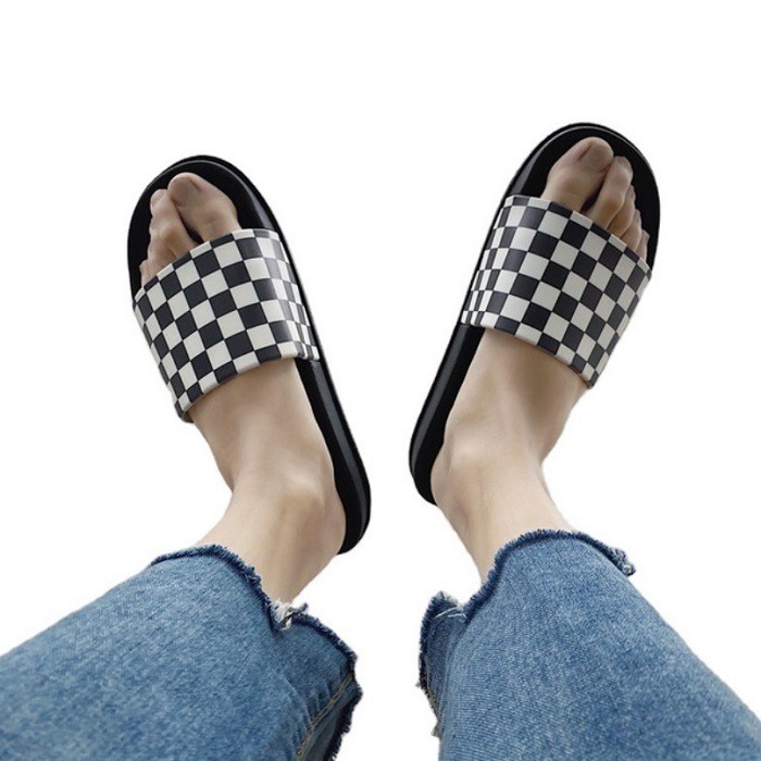 COD BAYAR DITEMPAT!!! 188123 Non-Slip Tide Slippers (No Box) / SENDAL SANDAL SLIP COWOK KARET PUTIH HITAM