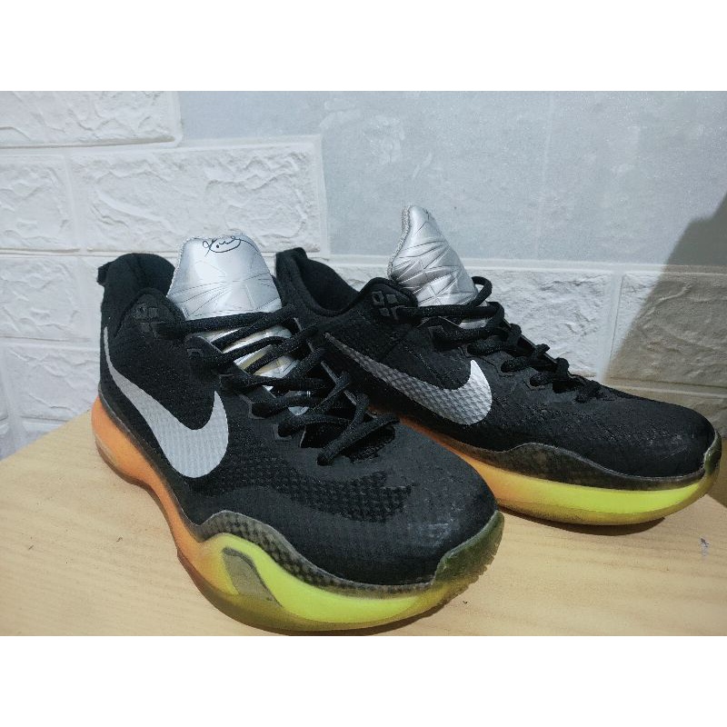 Sepatu Basket Nike Kobe X second branded