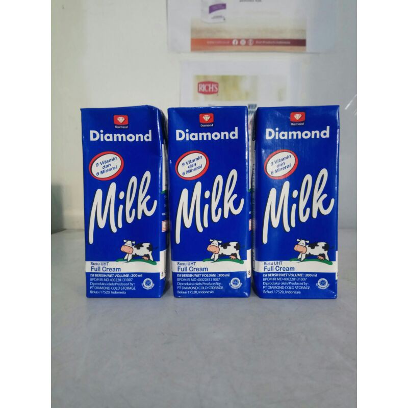 

Susu UHT Diamond 200 ml (1259)