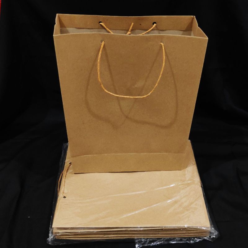 paperbag Polos Uk 20x25x8cm- paper bag - tas kertas - tas souvenir