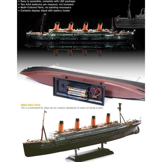 Model Kit Academy R.M.S Titanic + Led Set 14220 1/700