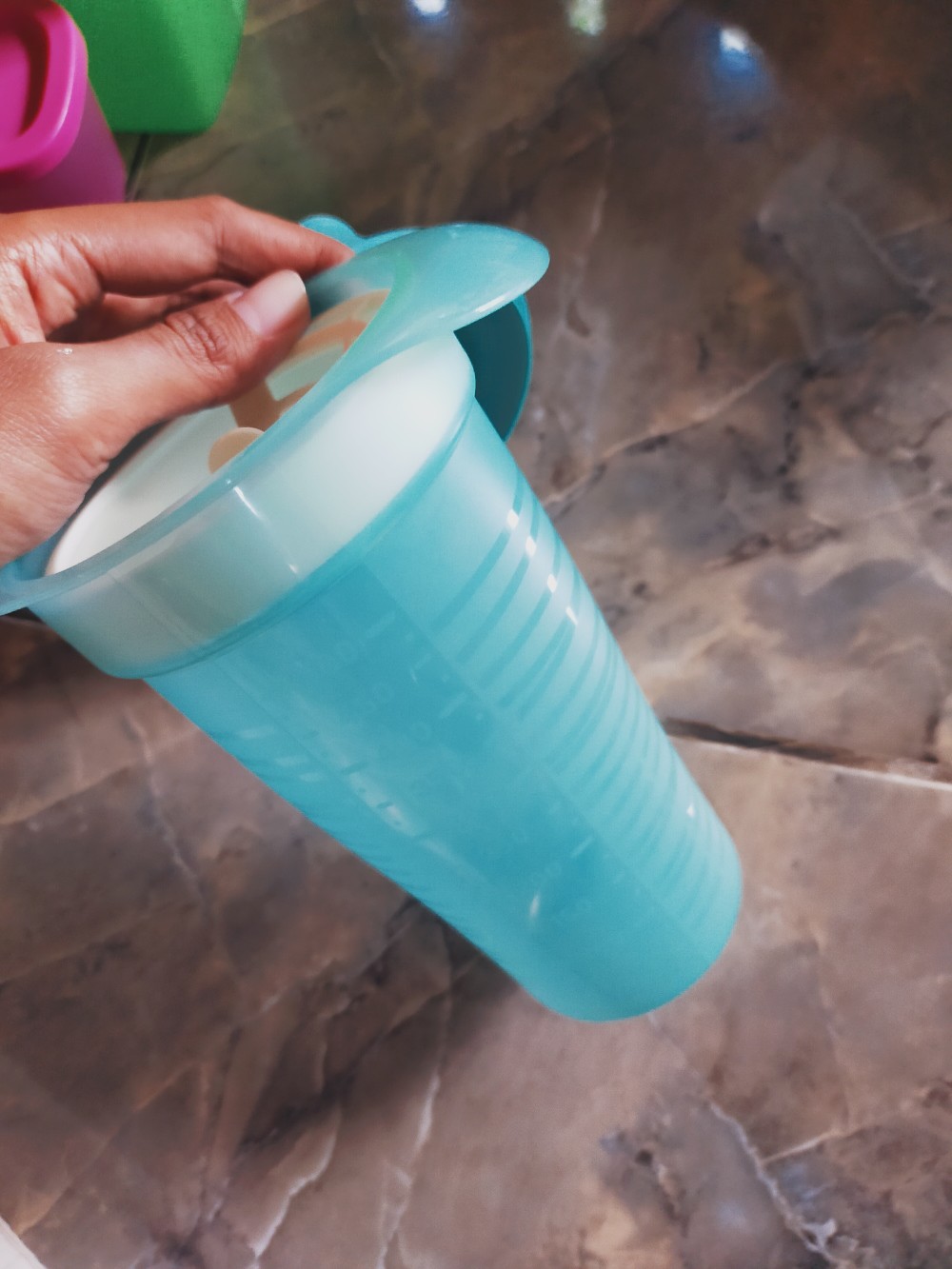 Quick Shake Biru 600ml (1 Pcs) Tupwr