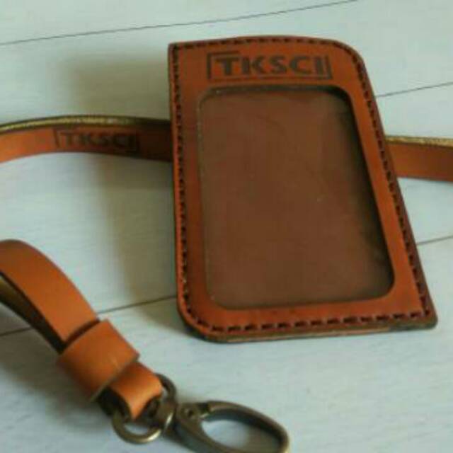 

Wadah ID Card Kulit Asli Custom/Tempat ID Card Kulit /Holder tempat id card kulit asli desain simpel