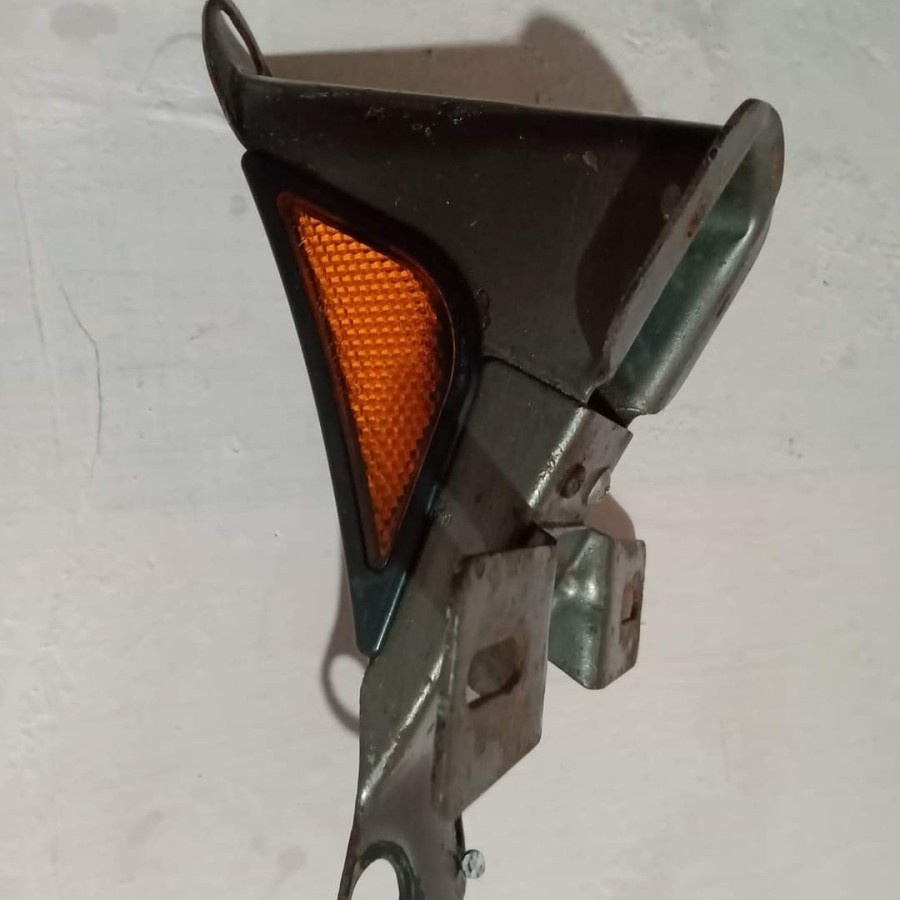 Pangkon stoplamp suzuki fr/pangkon dudukan stoplamp suzuki fr series ORIGINAL pangkon stoplamp fr70 