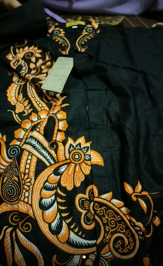Batik Lengan Pendek Motif Wayang Dan Elung
