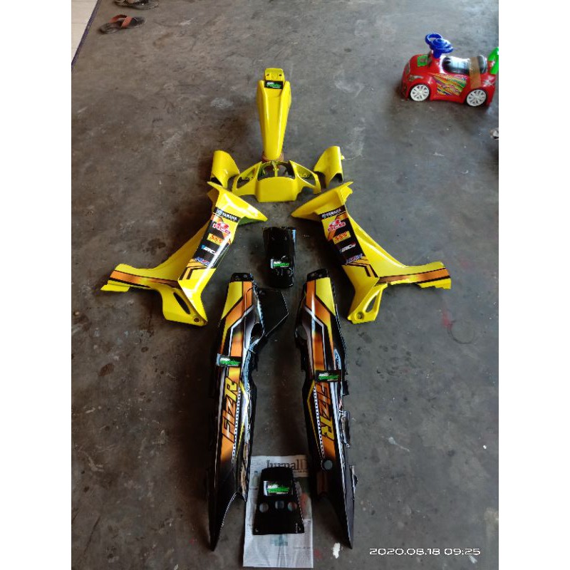 body set fiz r costum kuning hitam