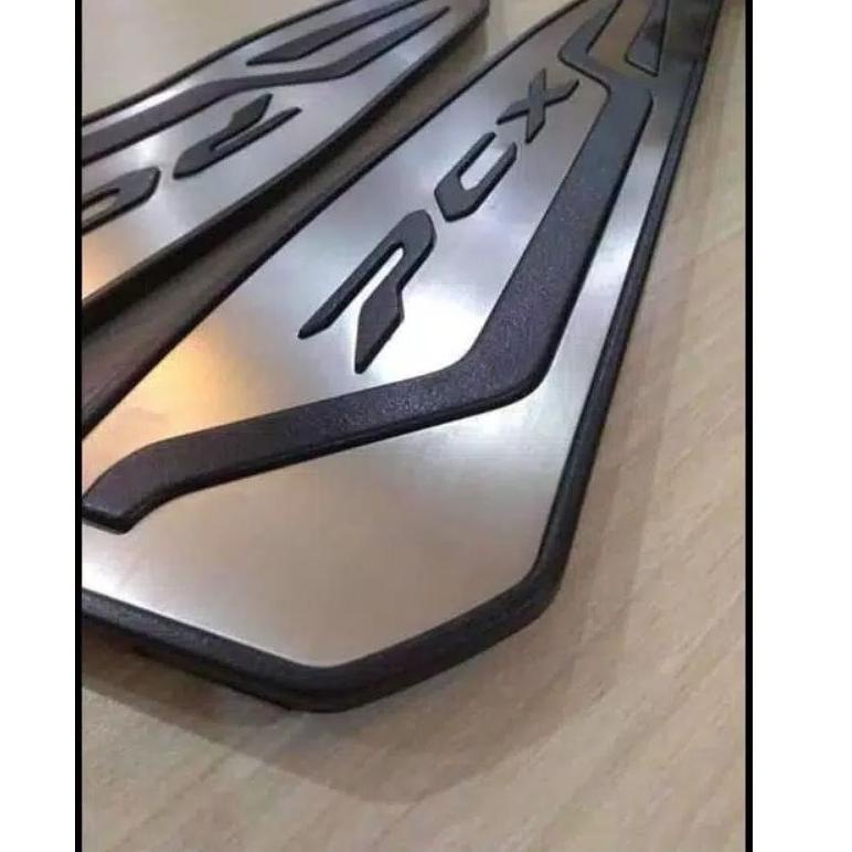 Karpet pcx 150 dan pcx 160 cc  2021- 2022 original ahm pijakan kaki pcx aksesoris resmi honda "UY.26