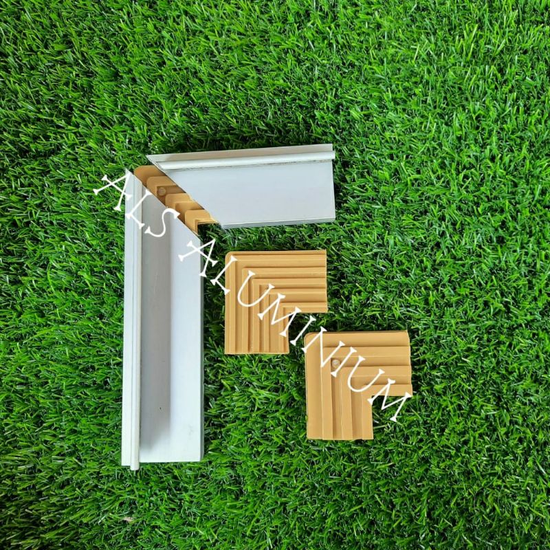 SIKU PLASTIK ALUMUNIUM  FLAMES