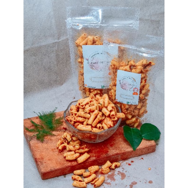 

Makaroni Bantet Pedas daun jeruk dan original daun jeruk 250gram Gurih renyah murah