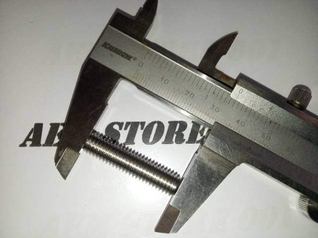 L tanam M8 x 35 (3.5cm) stainless 304