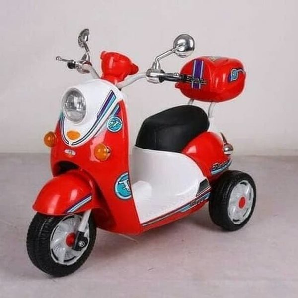 Promo   Mainan anak sepeda aki motor tipe scoopy PMB 338  Terbatas