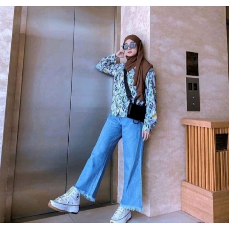 CELANA KULOT LEVIS WANITA /KULOT RAWIS JEANS/CELANA JEANS WANITA KEKINIAN