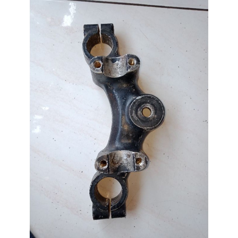 SEGITIGA T atas Suzuki TRS original