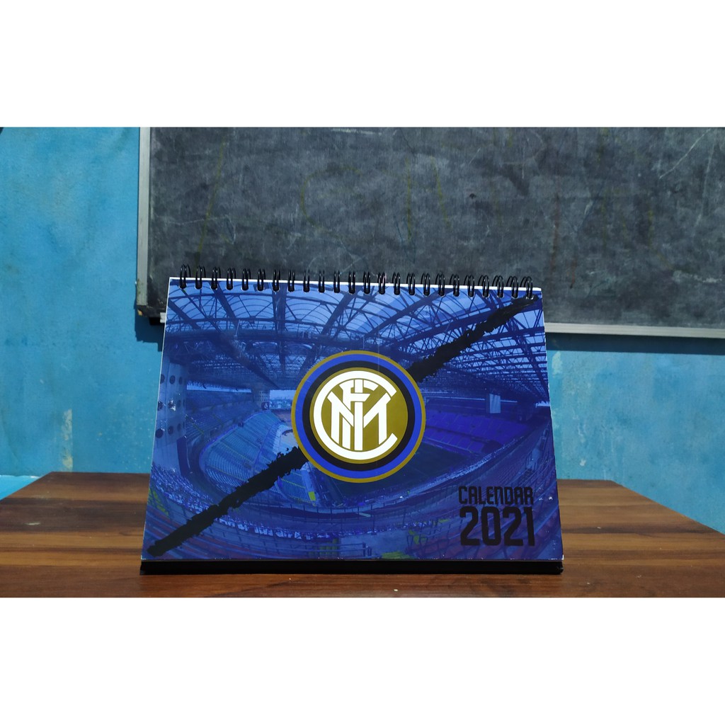 

KALENDER MEJA 2021 EDISI INTER MILAN