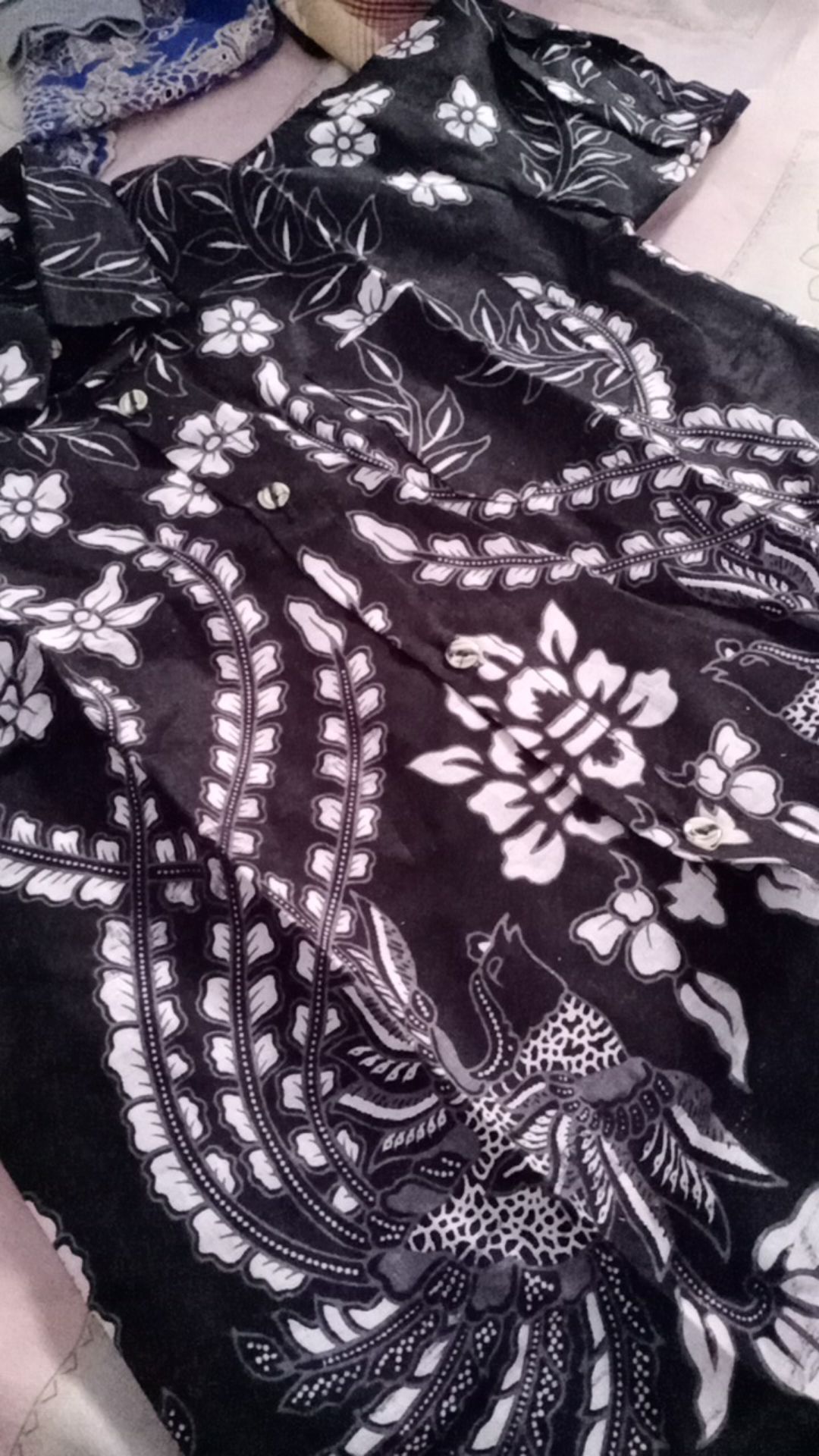 Batik Couple Keluarga Sania Ruffle Ori Ndoro Jowi Dnt Motif Manuk Tarung Putih