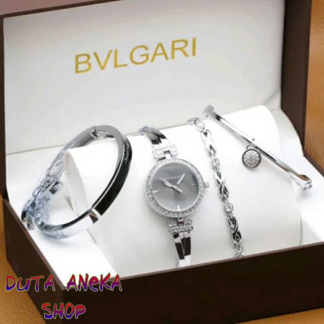 BVLGARI girl watch complete with bracelet. by GHONZTUN
