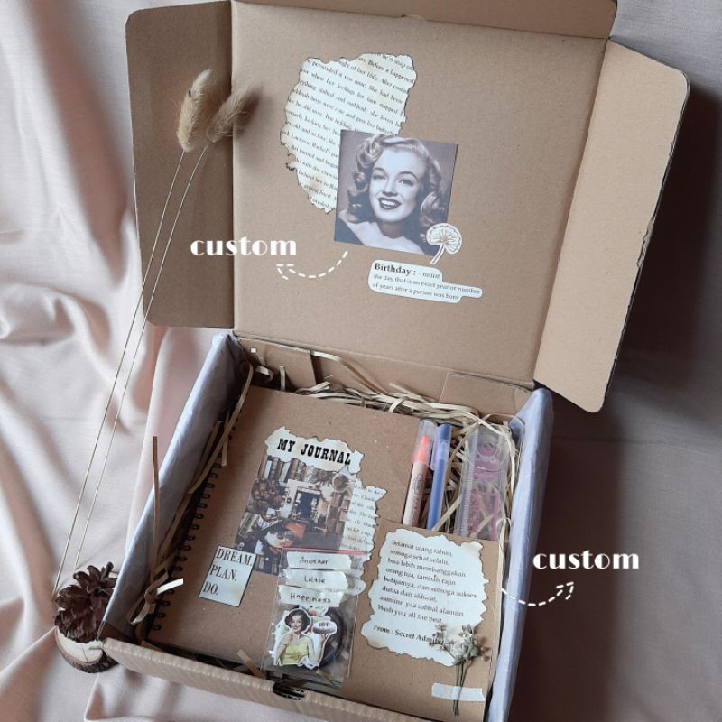 

Notebook Stationary Gift Box Hadiah Kado Birthday Vintage Aesthetic Custom