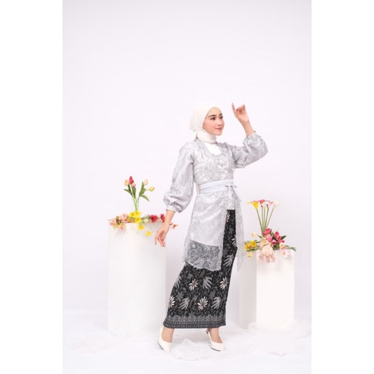 NURHALIZA dan NURBAYA TUNIK SILVER