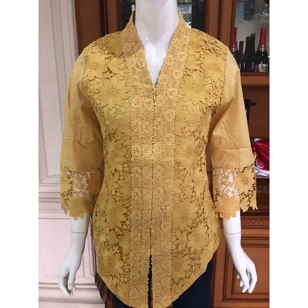 1003 kebaya full brukat tebal depan alexuez /kebaya encim brukat premium