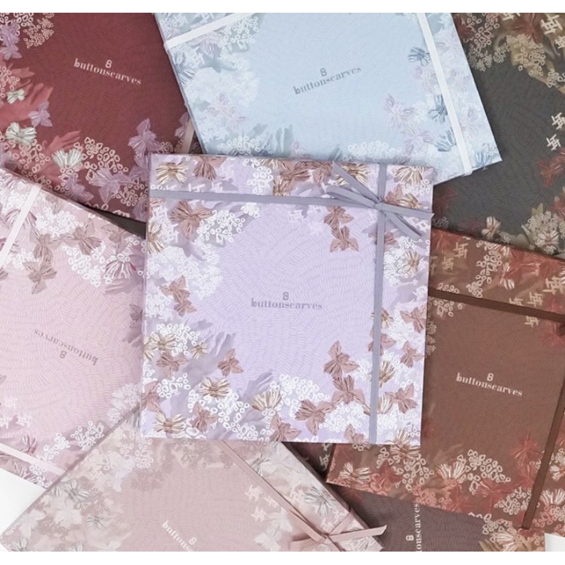 Buttonscarves Les Amities reborn Mocha, Ready