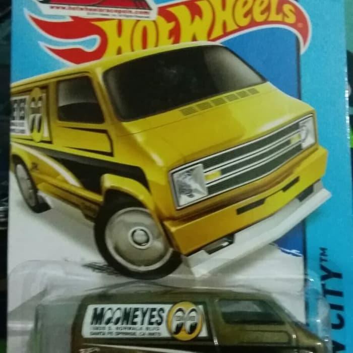 hot wheels mooneyes van
