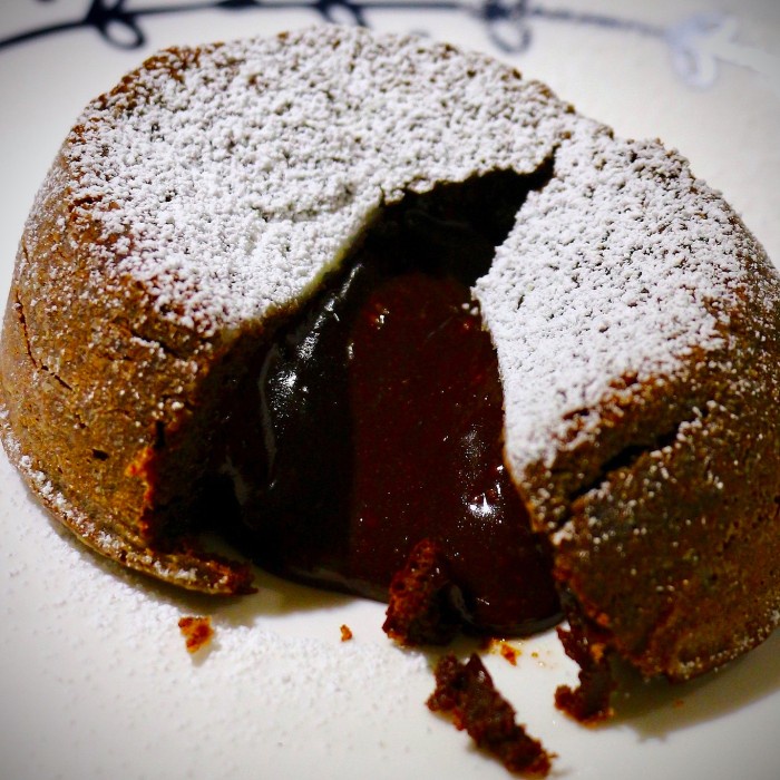 

Choco lava cake / chocolate molten lava cake