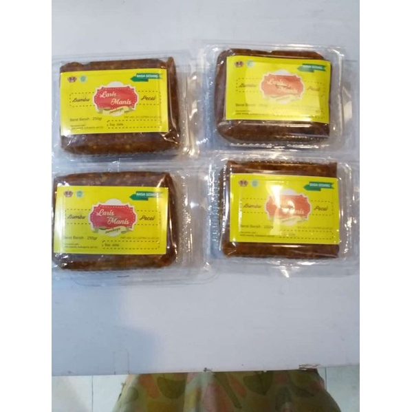 

Bumbu pecel LARIS MANIS 250g (menggunakan mika)